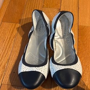 Dexflex Comfort Flats 13W Navy and White
